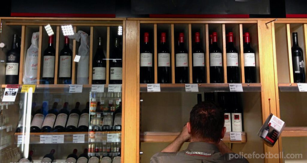 China charge ภาษีไวน์ออสเตรเลีย สูงถึง 212% โดยเริ่มตั้งแต่วันเสาร์ กระทรวงพาณิชย์กล่าวว่านี่เป็นมาตรการต่อต้านการทุ่มตลาดชั่วคราวเพื่อหยุด