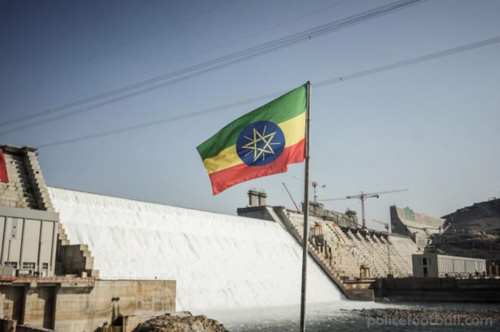 Ethiopia เริ่มผลิตไฟฟ้าที่เขื่อนบลูไนล์ เอธิโอเปียเริ่มผลิตกระแสไฟฟ้าเป็นครั้งแรกจากเขื่อนแกรนด์เอธิโอเปียนเรเนซองส์ (GERD) ซึ่งเป็นโรงไฟฟ้า